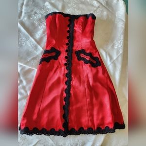 Chic Red/Black Strapless Designer Party Dress Size 6! 
